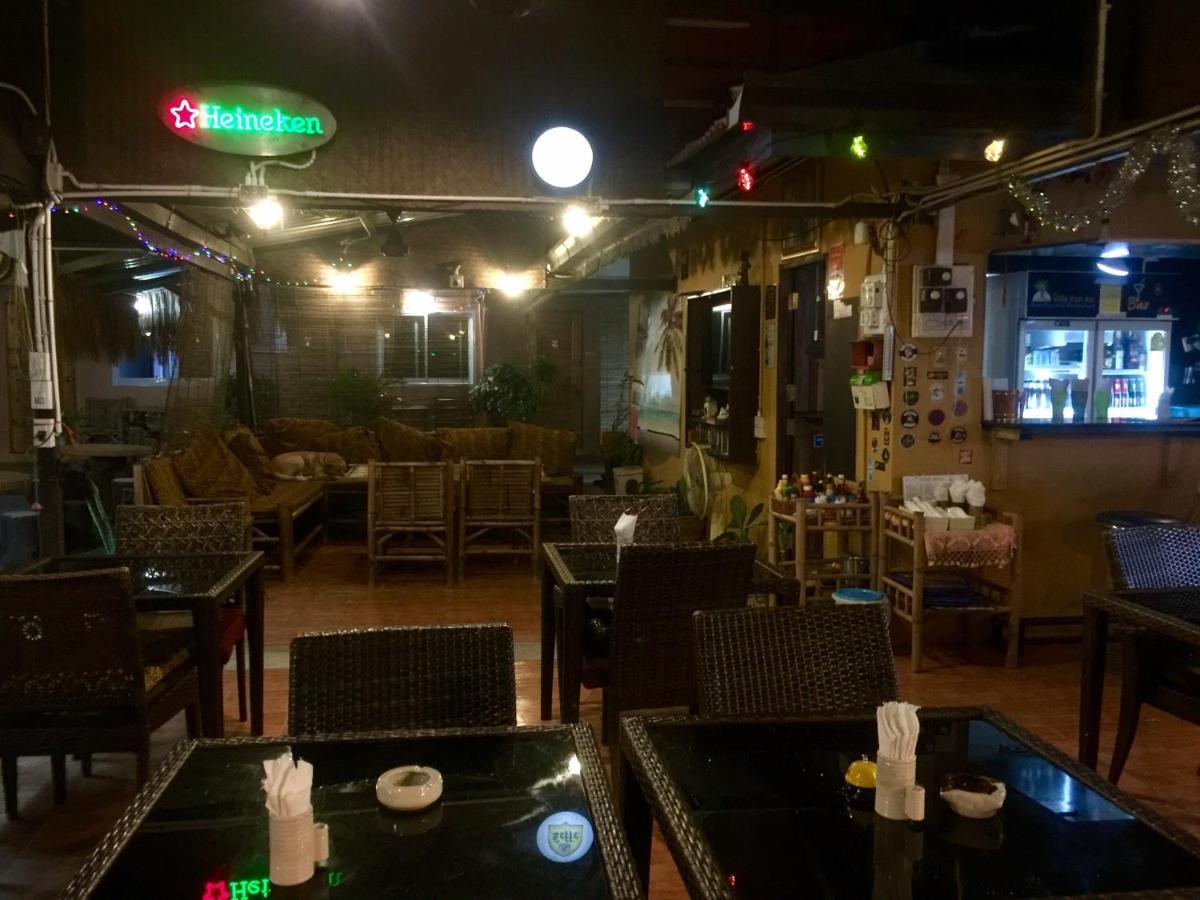 Harry'S Beach Club บ้านเพ ภายนอก รูปภาพ